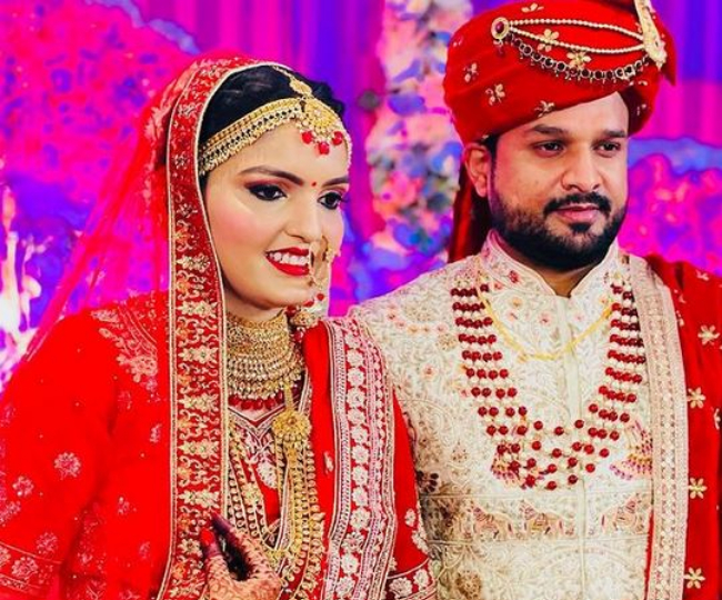 रितेश पांडे और वैशाली पांडे की शादी की तस्वीरें